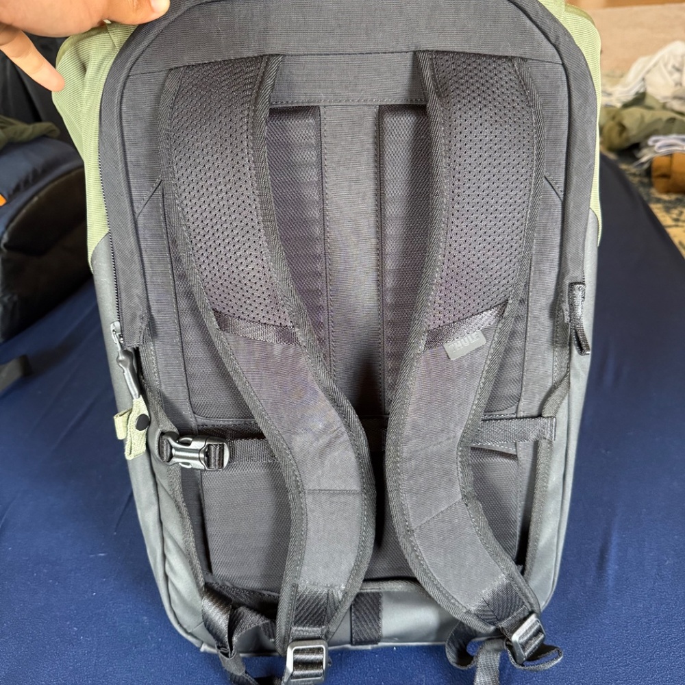 Thule Paramount Convertible Backpack & Pannier - image 3